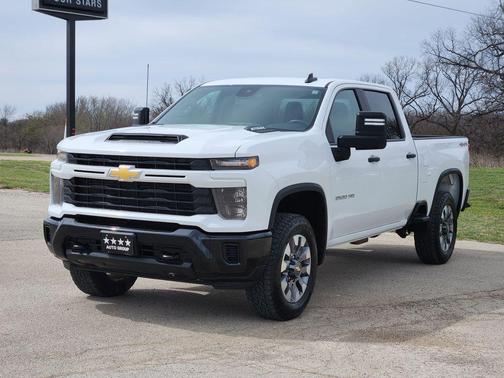 2024 Chevrolet Silverado 2500 Custom