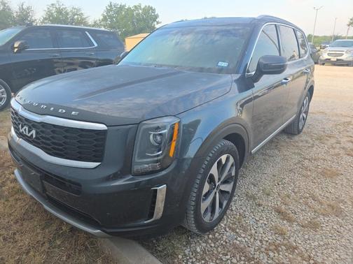 2022 Kia Telluride S
