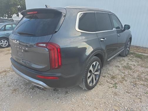 2022 Kia Telluride S