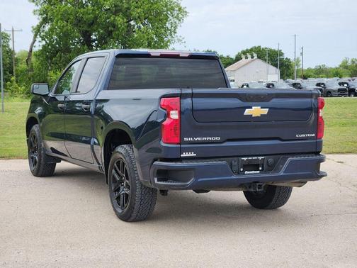 Northsky Blue Metallic 2022 Chevrolet Silverado 1500 Custom