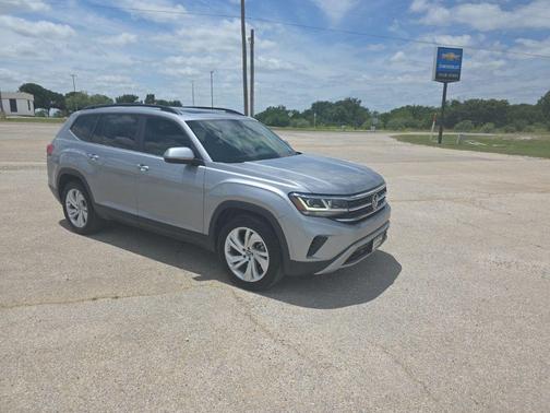 Pyrite Silver Metallic 2021 Volkswagen Atlas 3.6 V6 SE w/ Technology
