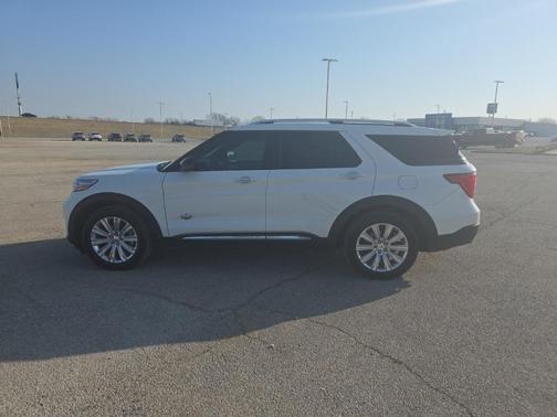 2022 Ford Explorer King Ranch
