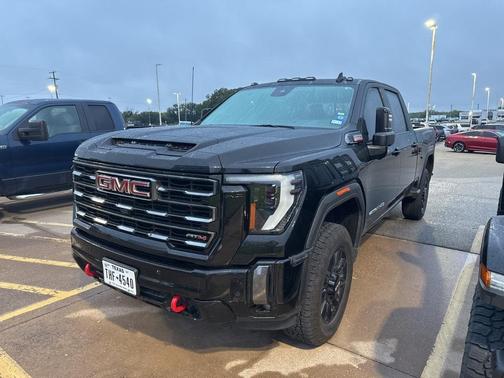 2024 GMC Sierra 2500 AT4