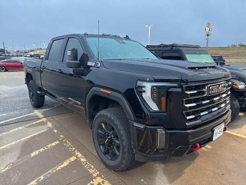 2024 GMC Sierra 2500 AT4
