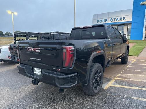 2024 GMC Sierra 2500 AT4