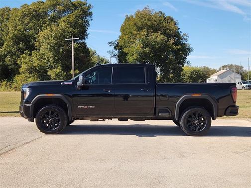 2024 GMC Sierra 2500 AT4