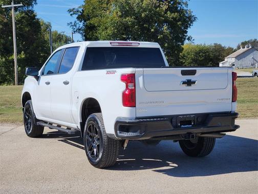 2022 Chevrolet Silverado 1500 Custom Trail Boss