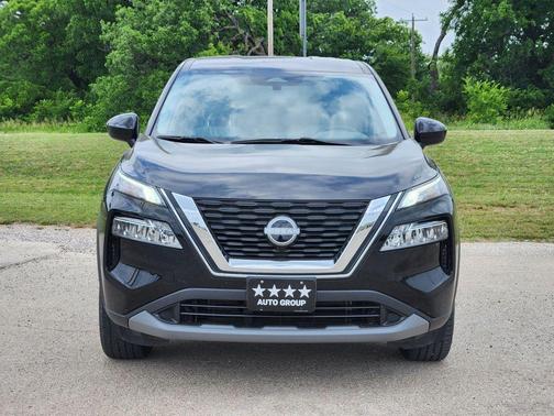 Black 2023 Nissan Rogue SV