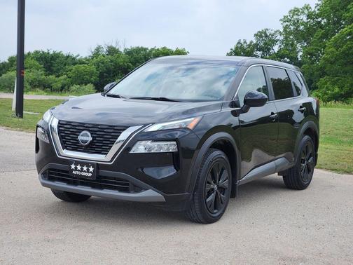 Black 2023 Nissan Rogue SV
