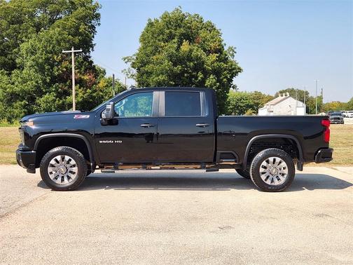 2024 Chevrolet Silverado 2500 Custom