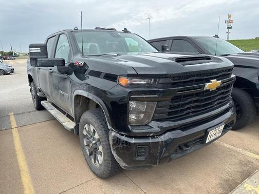 2024 Chevrolet Silverado 2500 Custom