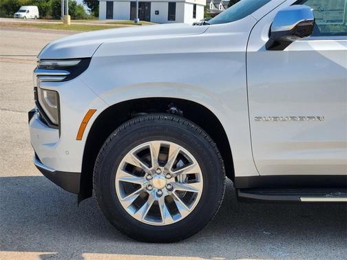 2025 Chevrolet Suburban Premier