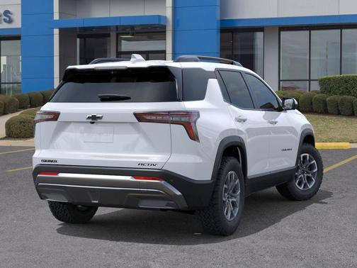 Polar White 2026 Chevrolet Equinox ACTIV
