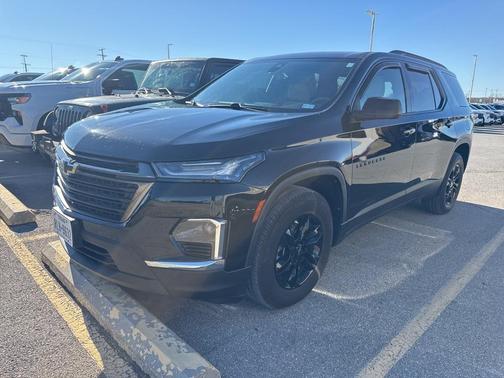 2022 Chevrolet Traverse LS