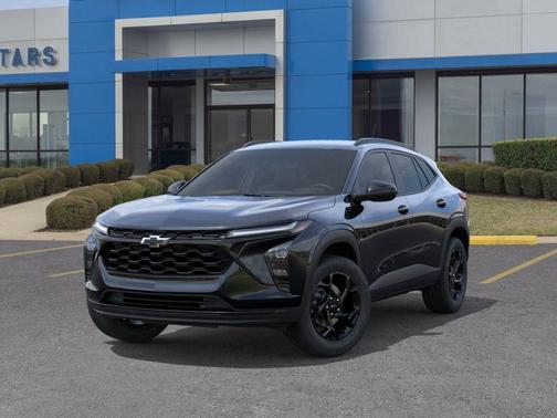 Mosaic Black Metallic 2026 Chevrolet Trax LT