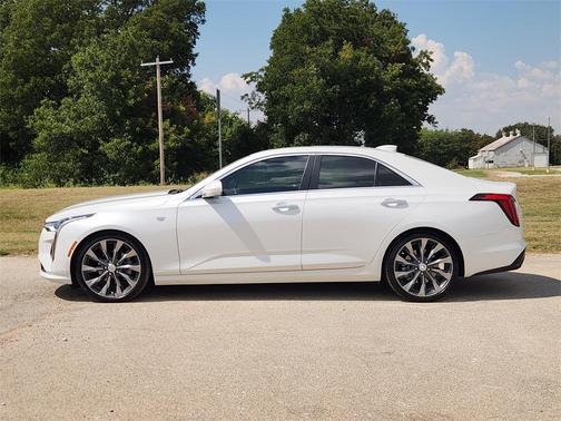 2024 Cadillac CT4 Luxury