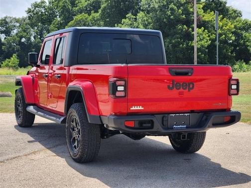 2022 Jeep Gladiator Sport