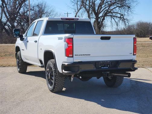 2026 Chevrolet Silverado 2500 LT