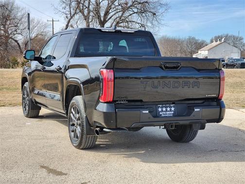 2025 Toyota Tundra Hybrid Platinum