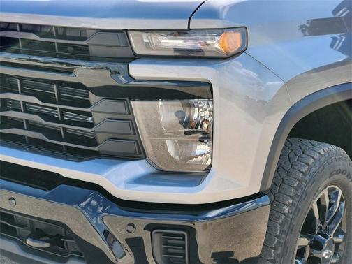 2025 Chevrolet Silverado 2500 Custom