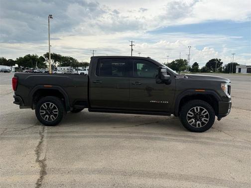 2023 GMC Sierra 2500 AT4