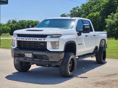 Summit White 2022 Chevrolet Silverado 2500 Custom