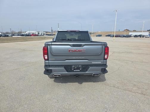 2022 GMC Sierra 1500 Limited Elevation