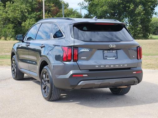 2021 Kia Sorento S