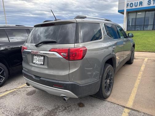 2019 GMC Acadia SLT-1