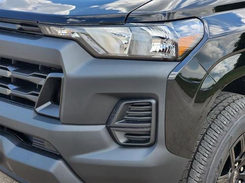 2025 Chevrolet Colorado WT