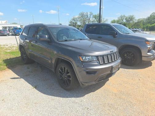2020 Jeep Grand Cherokee Altitude