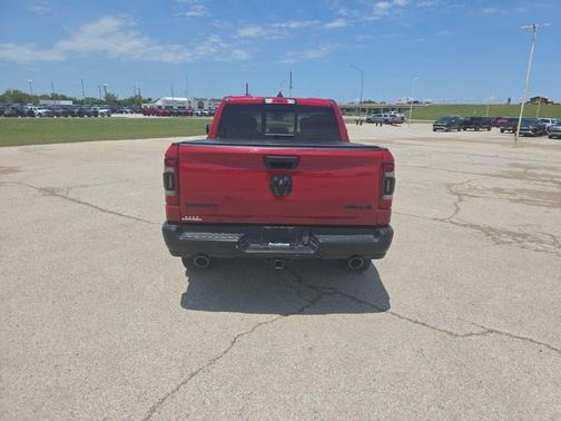Redline 2 Coat Pearl 2022 RAM 1500 Big Horn