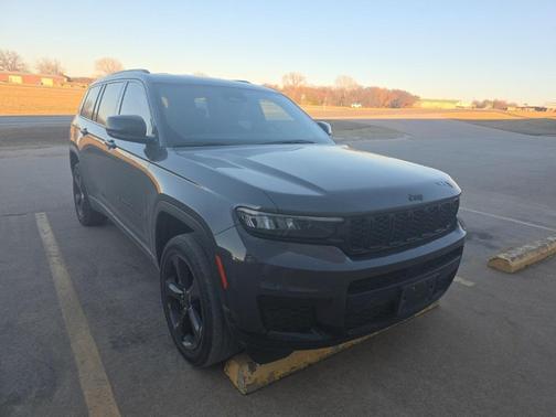 2023 Jeep Grand Cherokee L Laredo
