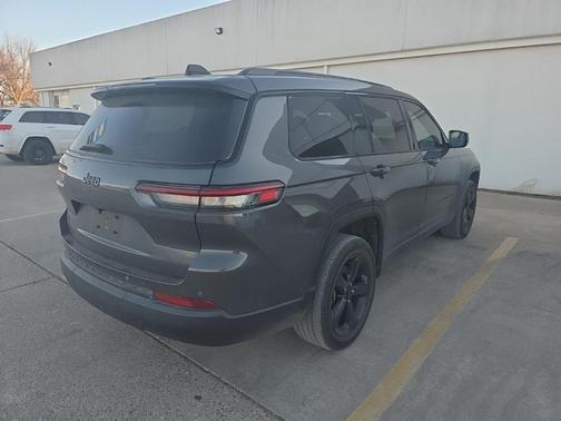 2023 Jeep Grand Cherokee L Laredo