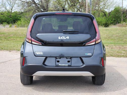 Gravity Gray 2024 Kia Soul EX