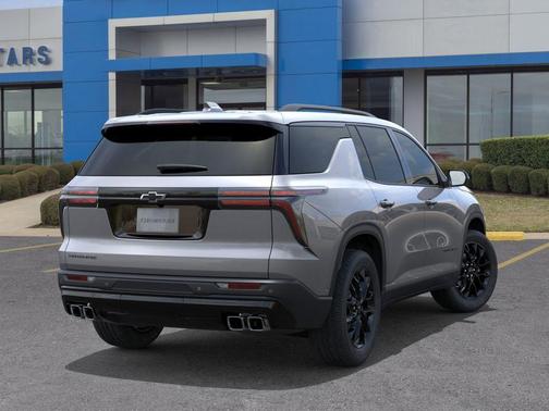 Sterling Gray Metallic 2026 Chevrolet Traverse LT