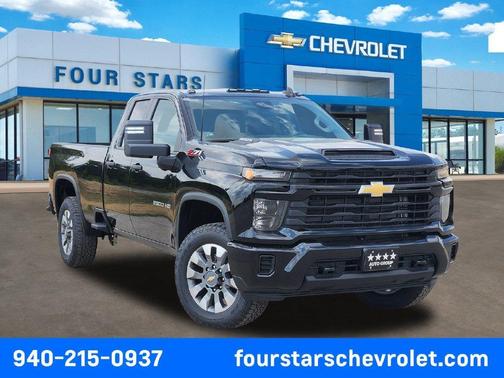 Black 2026 Chevrolet Silverado 2500 Custom