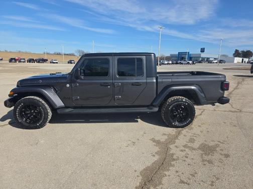 2021 Jeep Gladiator Sport
