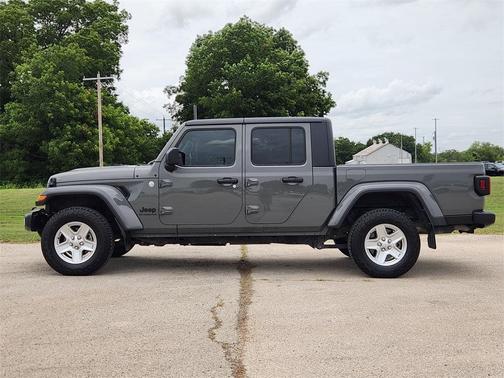 2020 Jeep Gladiator Sport