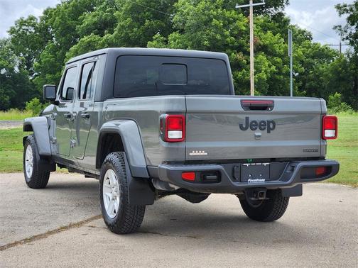 2020 Jeep Gladiator Sport