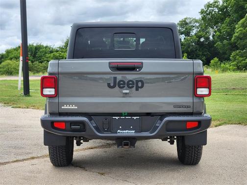 2020 Jeep Gladiator Sport