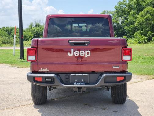 2022 Jeep Gladiator Overland