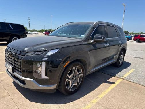 Abyss Black Pearl 2025 Hyundai PALISADE SEL Premium