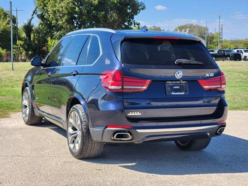Imperial Blue Metallic 2018 BMW X5 xDrive35d