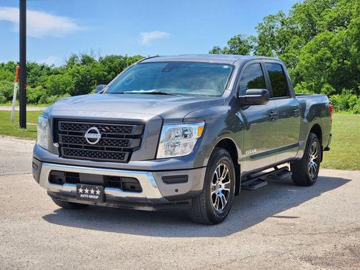 Gun Metallic 2024 Nissan Titan SV