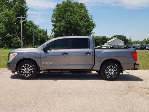 Gun Metallic 2024 Nissan Titan SV