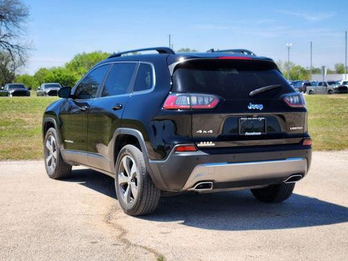 Diamond Black 2022 Jeep Cherokee Limited
