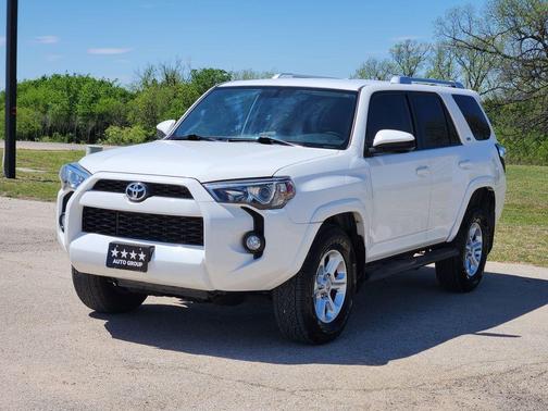 Super White 2018 Toyota 4Runner SR5