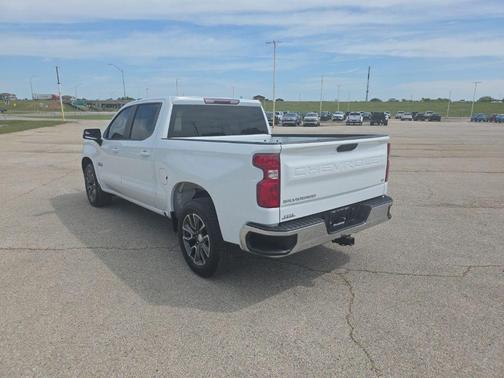Summit White 2023 Chevrolet Silverado 1500 LT
