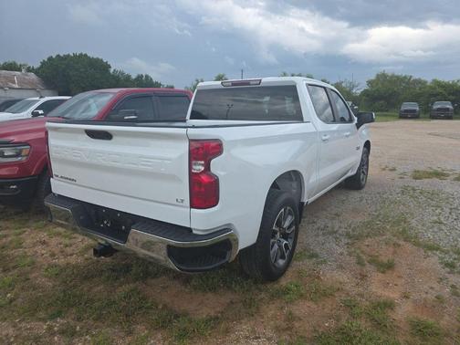 Summit White 2023 Chevrolet Silverado 1500 LT
